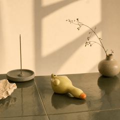 Cute Ceramic Duck Incense Holder – Zen Desk Decor & Kawaii Incense Burner - Innerbillion