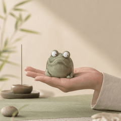 Googly Frog Incense Holder – Funny Zen Desk Decor - Innerbillion