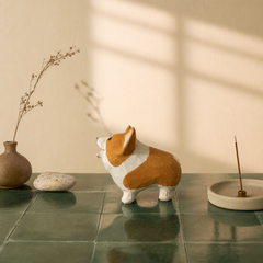 Cute Corgi Dog Figurine – Cozy Desk Decor & Kawaii Home Ornament