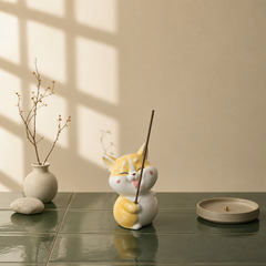 Smiling Cat Incense Holder – Cute Kawaii Zen Desk Decor