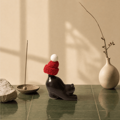 Innerbillion Cute Ceramic Cat Incense Holder – Zen Desk Decor & Kawaii Incense Burner - Innerbillion
