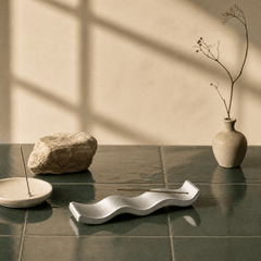 Minimalist Wavy Incense Holder – Ceramic Zen Tray - Innerbillion