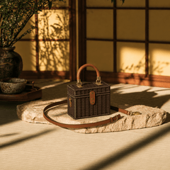 Vintage Woven Handbag – Dark Brown Rattan-Style Crossbody Purse - Innerbillion