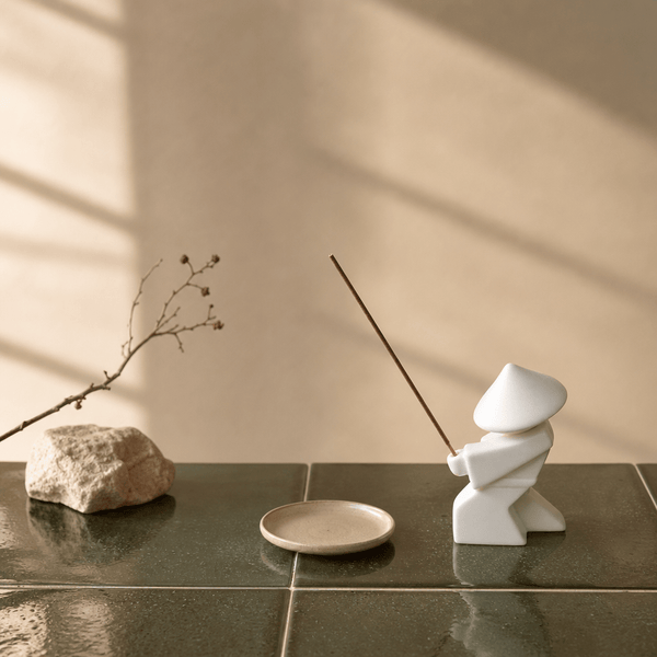 White Zen Swordsman Figurine – Minimal Warrior Desk Decor - Innerbillion
